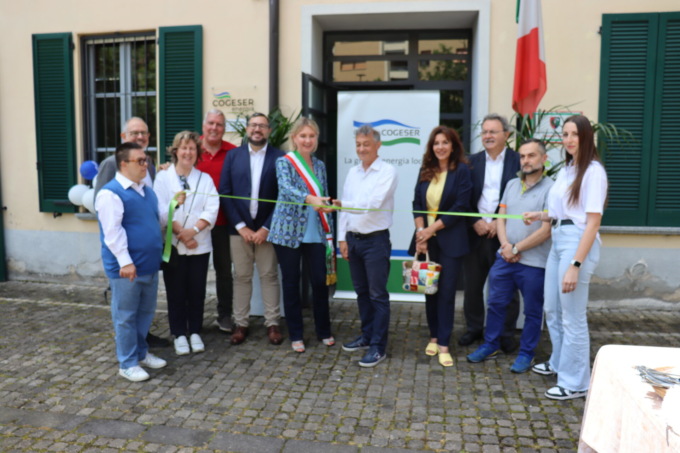 Taglio del nastro per il nuovo Cogeser Point: “Un luogo di riferimento nel cuore di Pioltello”