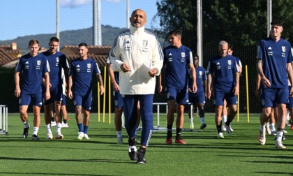 Maxischermo all'aperto a Cologno Monzese per le partite della Nazionale