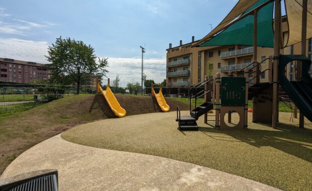 Gorgonzola, con l’inaugurazione dell’area giochi riqualificata riapre il parco di via Pastore