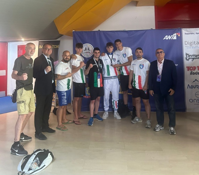 Mondiali Muay Thai Patrasso, le foto dei pessanesi Franco e Gianluca Franzosi protagonisti in Grecia