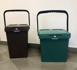 Cem Ambiente, partita la campagna di sostituzione dei bidoni di vetro e umido non conformi