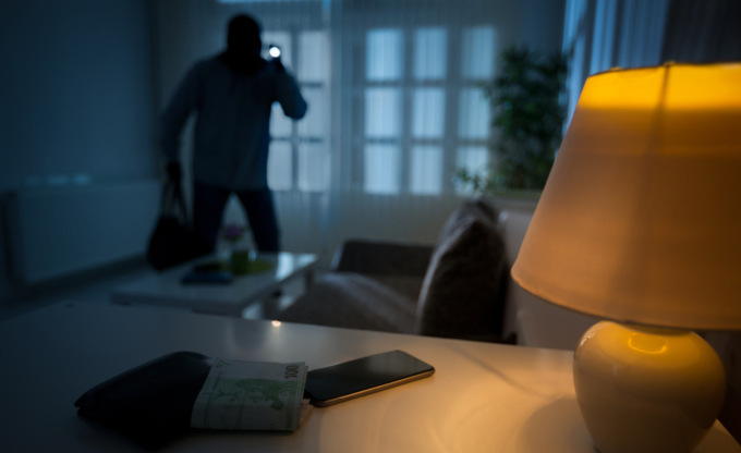 Estate 2024, vacanze in sicurezza: il vademecum con tutti i consigli per prevenire i furti in casa