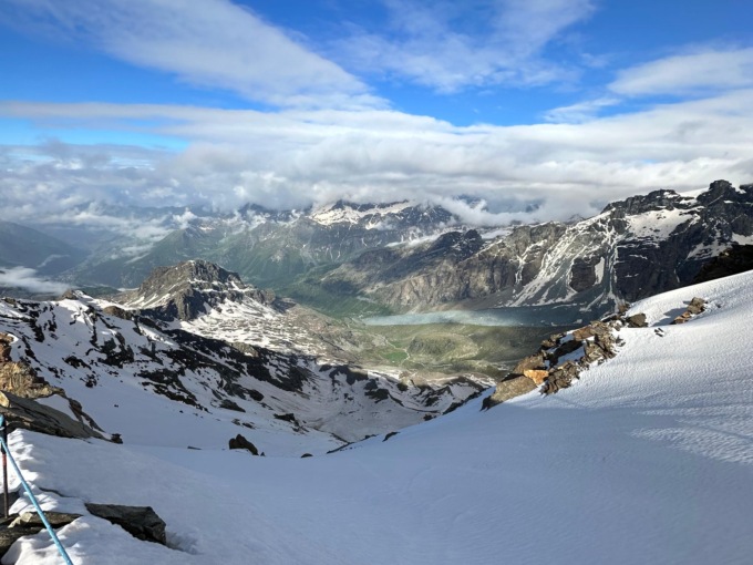 Neve su alcuni sentieri del nord Italia, l’appello alla prudenza