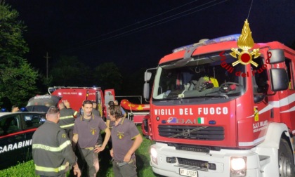 Bagno notturno nell'Adda e restano bloccati su un isolotto. Intervengono i Vigili del Fuoco