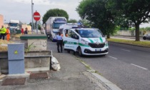 Camionista trovato morto a Melzo, sul posto Polizia Locale e soccorritori