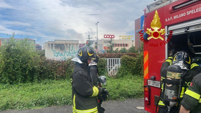 Maltempo, un fulmine colpisce la cabina elettrica: disagi sulla linea della M2