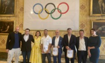 Gli olimpionici del Lotta club Seggiano ospiti a Palazzo Marino prima del volo per Parigi