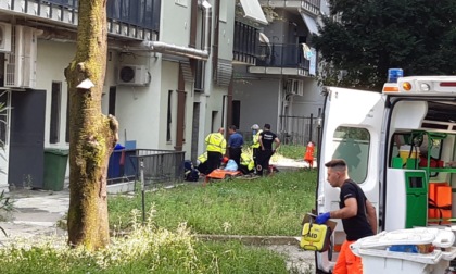 Precipita dal sesto piano, dramma in un condominio di Pioltello