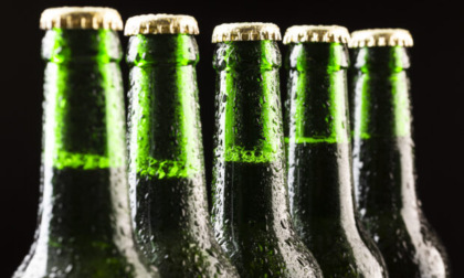 A Gorgonzola stop alla vendita di bottiglie di birra o alcolici: "Ma solo se sono freddi..."