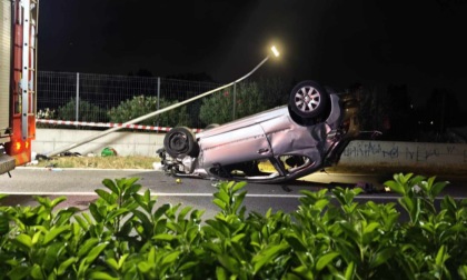 Schianto a Vaprio d'Adda, due persone in Pronto soccorso