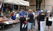 Al mercato di Fara Gera d'Adda Carabinieri in campo contro le truffe a domicilio