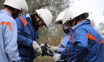 I lavori sulla rete elettrica "spengono" il Municipio: uffici chiusi per 6 ore