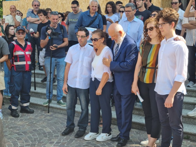 Omicidio di Sharon Verzeni, al presidio antiviolenza anche il compagno
