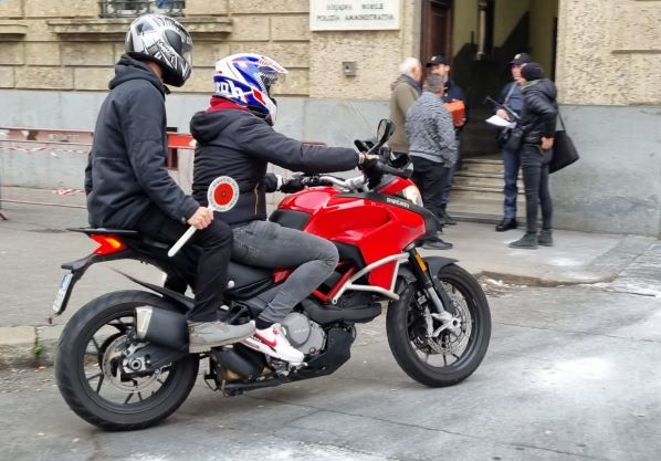 Arrestati due truffatori di anziani: si spacciavano per tecnici dei caloriferi