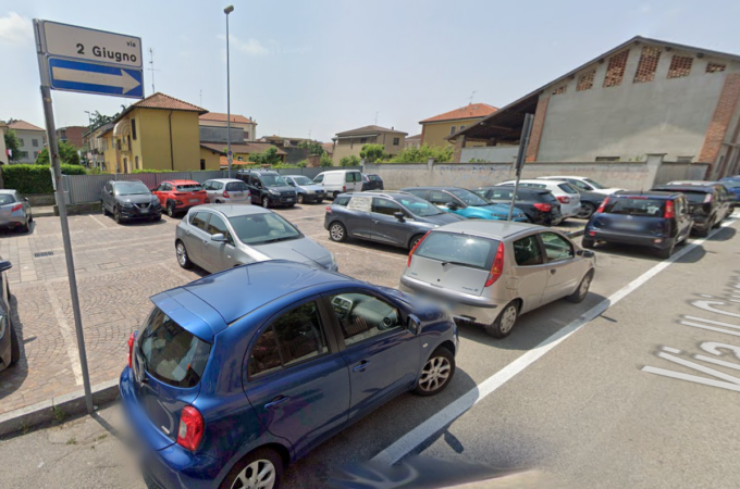 Lavori in centro a Vignate sospeso il parcheggio con disco orario