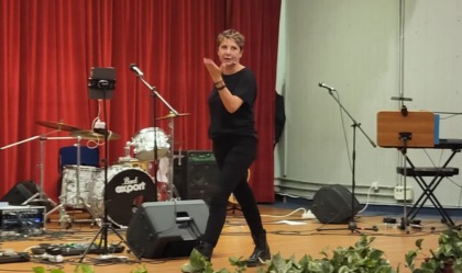 L’attrice Debora Villa testimonial dei 50 anni della Croce verde di Pioltello