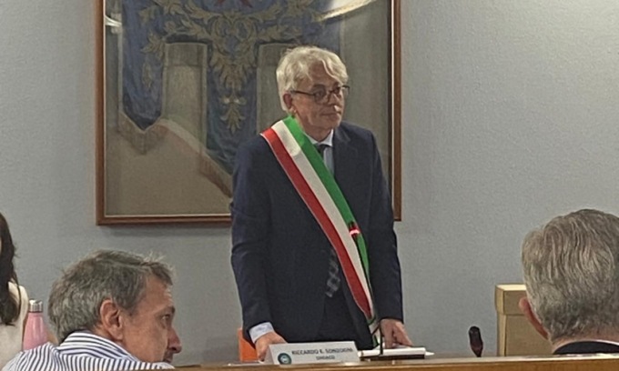 Il nuovo sindaco di Canonica: “Trovato un grave disavanzo di bilancio”