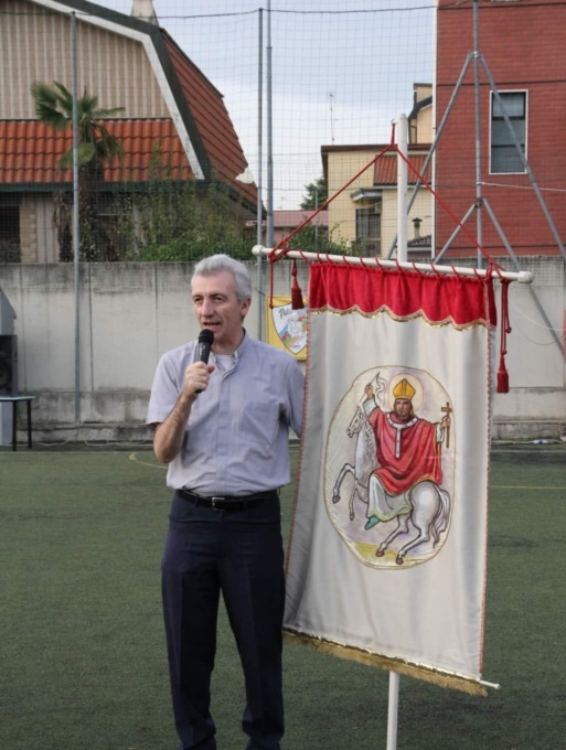 Parrocchia Vignate, dopo dieci anni saluta don Luigi: arriva il giovane sacerdote Alessio Colombo