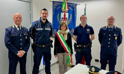 Gorgonzola, elogiati due agenti della Polizia Locale: "Decisivi per la cattura di un fuggitivo"