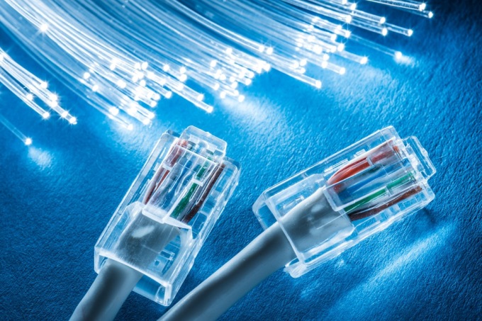 Fibra ottica in 800 Comuni lombardi col progetto finanziato dalla Regione