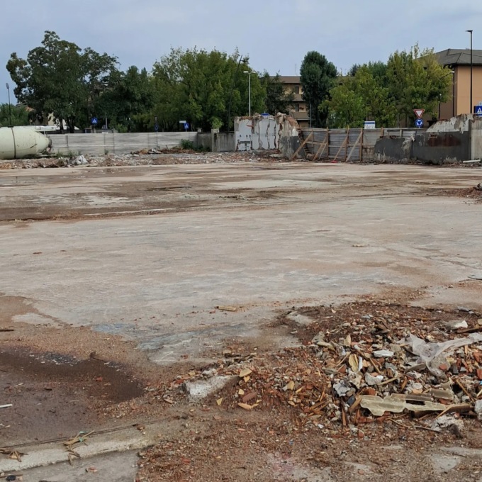 Capannoni abbattuti, inizia il futuro per l’ex Bonfanti di Carugate