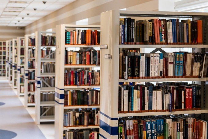 In autunno cadono le foglie, ma si aprono i libri: gli appuntamenti della Biblioteca di Pioltello