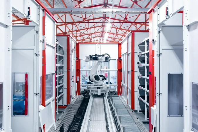 Weerg ridefinisce la produzione industriale con la lavorazione CNC a 5 assi