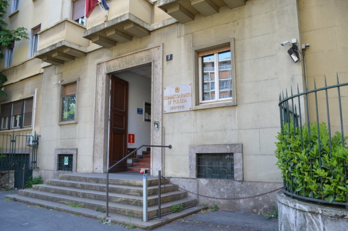 Furti e rapine in metropolitana: fermati cinque ragazzi