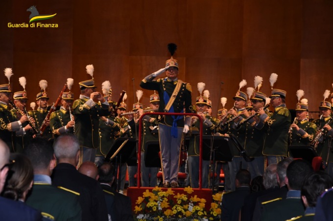 Teatro alla Scala di Milano, le foto del concerto straordinario della banda musicale della Guardia di Finanza