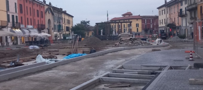 Lavori in centro e disagi per i commercianti, ma dei ristori se ne parlerà l’anno prossimo