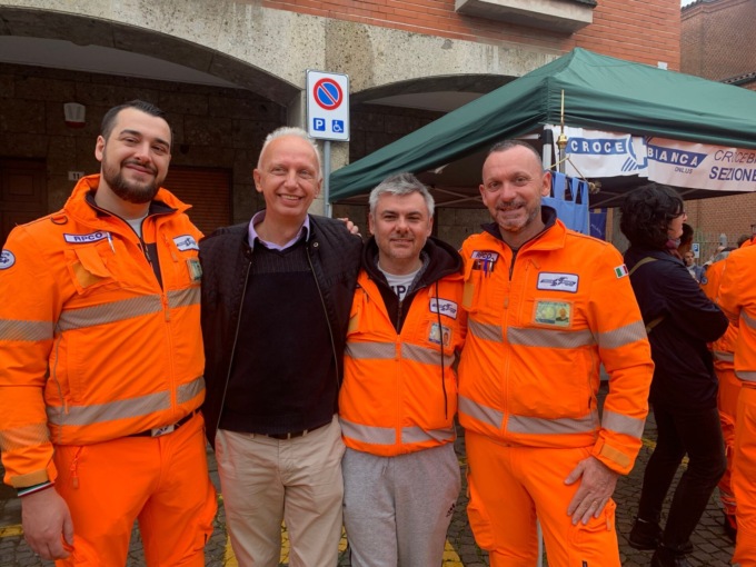 Ha ritrovato gli “angeli” della Croce Bianca di Melzo che gli salvarono la vita