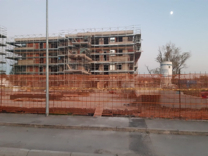 Incidente in cantiere a Trezzo sull’Adda, sul posto automedica e ambulanza