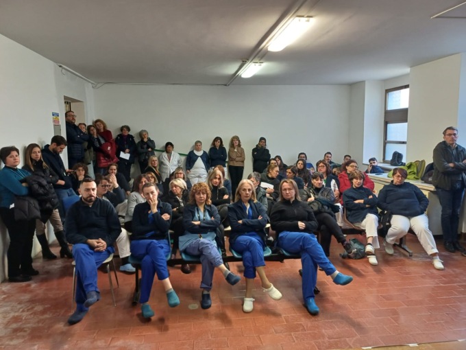 I lavoratori occupano gli uffici dell’ospedale di Cernusco: è stato di pre-agitazione