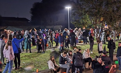 Masate: streghe, mostri e scheletri hanno affollato il giardino comunale per la festa di Halloween