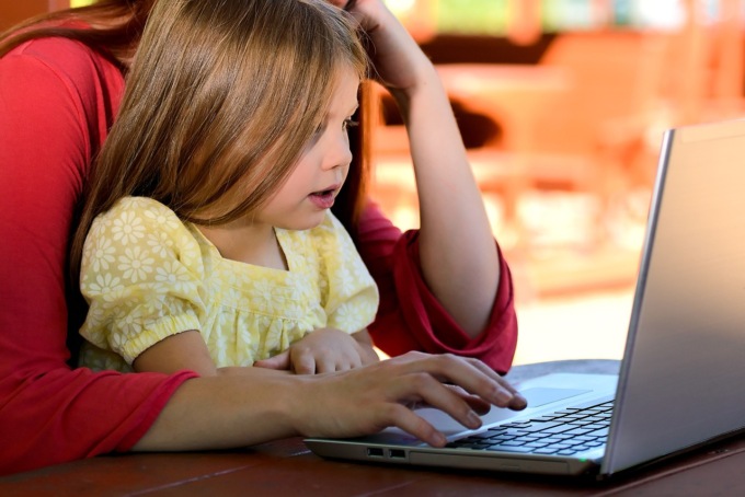 Parental control: come proteggere i figli quando navigano sul web