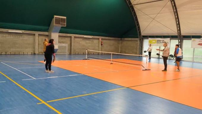 Al centro sportivo di Cernusco sul Naviglio irrompe il pickleball