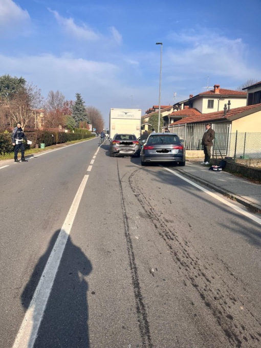 Vaprio, tamponamento multiplo in via Trezzo