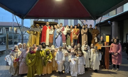 Presepe vivente a Vignate, in oratorio è andata in scena la nascita di Gesù