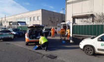 Grave incidente sul lavoro a Masate: braccio amputato in una pressa