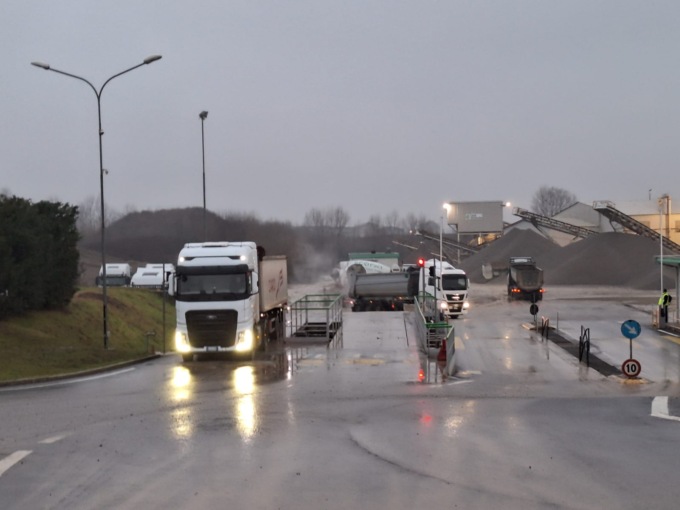 Incidente sul lavoro: 64enne di Cassano precipita da una cisterna e muore