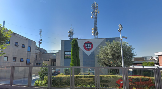 Continua la battaglia sull’antennone tra Comune e Rtl 102.5: si va in Consiglio di Stato