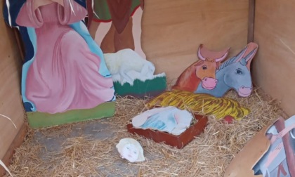 I soliti vandali distruggono il presepe di Cassina de' Pecchi