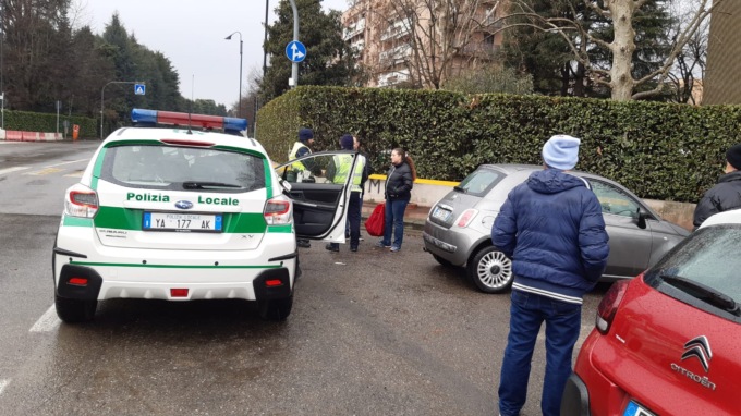 Ragazza di 23 anni investita a Segrate: arriva l’elisoccorso