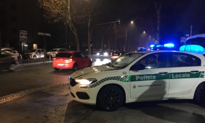 Due pedoni travolti da un'auto a Cologno Monzese mentre attraversavano sulla strisce pedonali