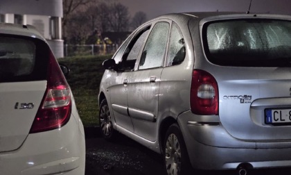 Sfonda i finestrini di una dozzina di auto a Pioltello, 32enne arrestato dai Carabinieri