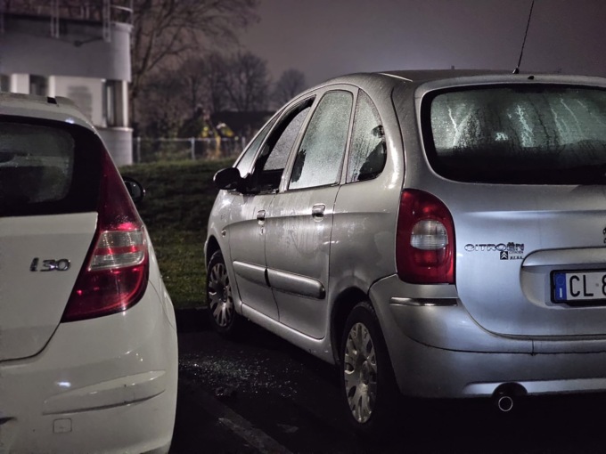 Sfonda i finestrini di una dozzina di auto a Pioltello, 32enne arrestato dai Carabinieri
