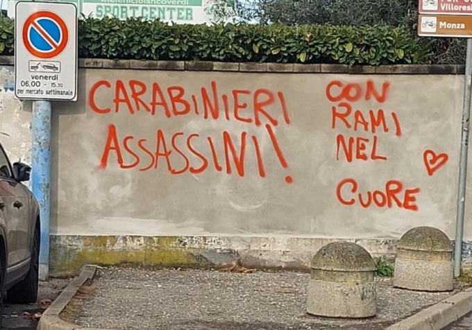 Scritte contro i Carabinieri, la condanna della scuola: “Solidarietà a chi lavora per la nostra sicurezza”