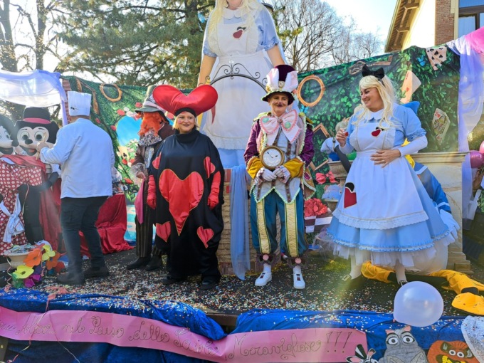 Trezzo, in  migliaia per il Carnevale delle scuole