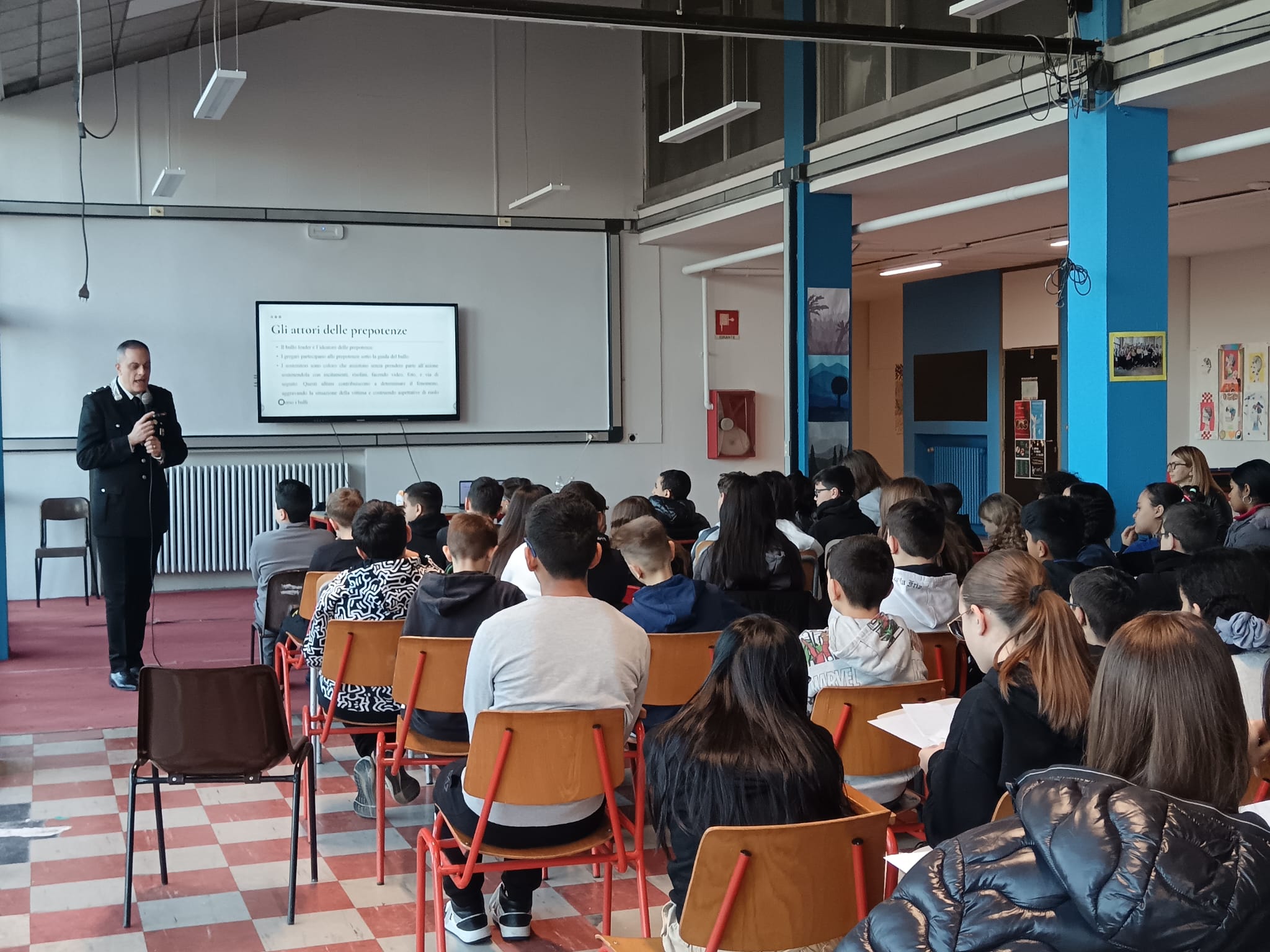 Carabinieri Cologno incontro studenti 1