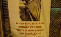 Il giallo dei furti di cestini della spazzatura a Fara Gera d'Adda e la provocatoria contromisura del Comune